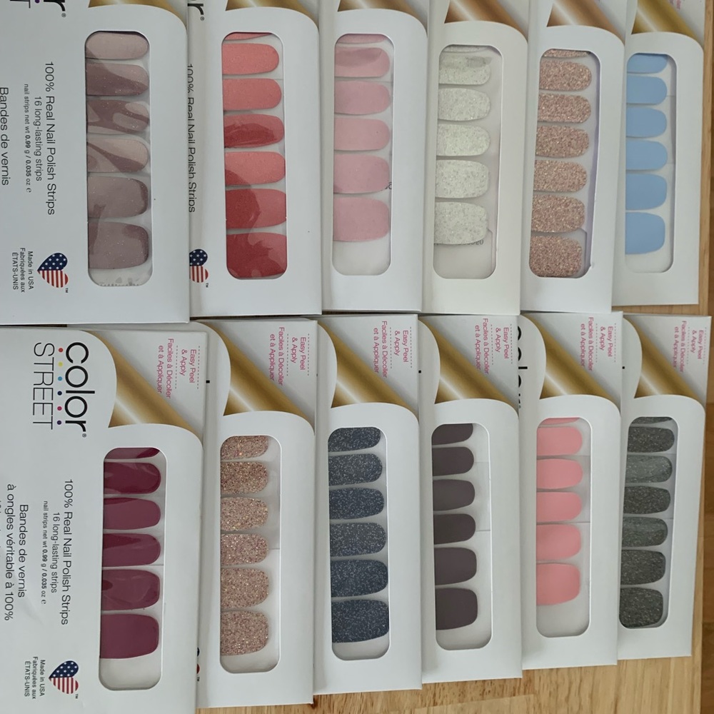 ADDED TWO MORE! 📣 Color street set of 12*